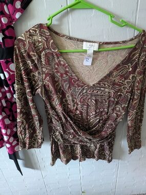 LOFT Paisley V-Neck Ruched Waist Top - Burgundy and Cream